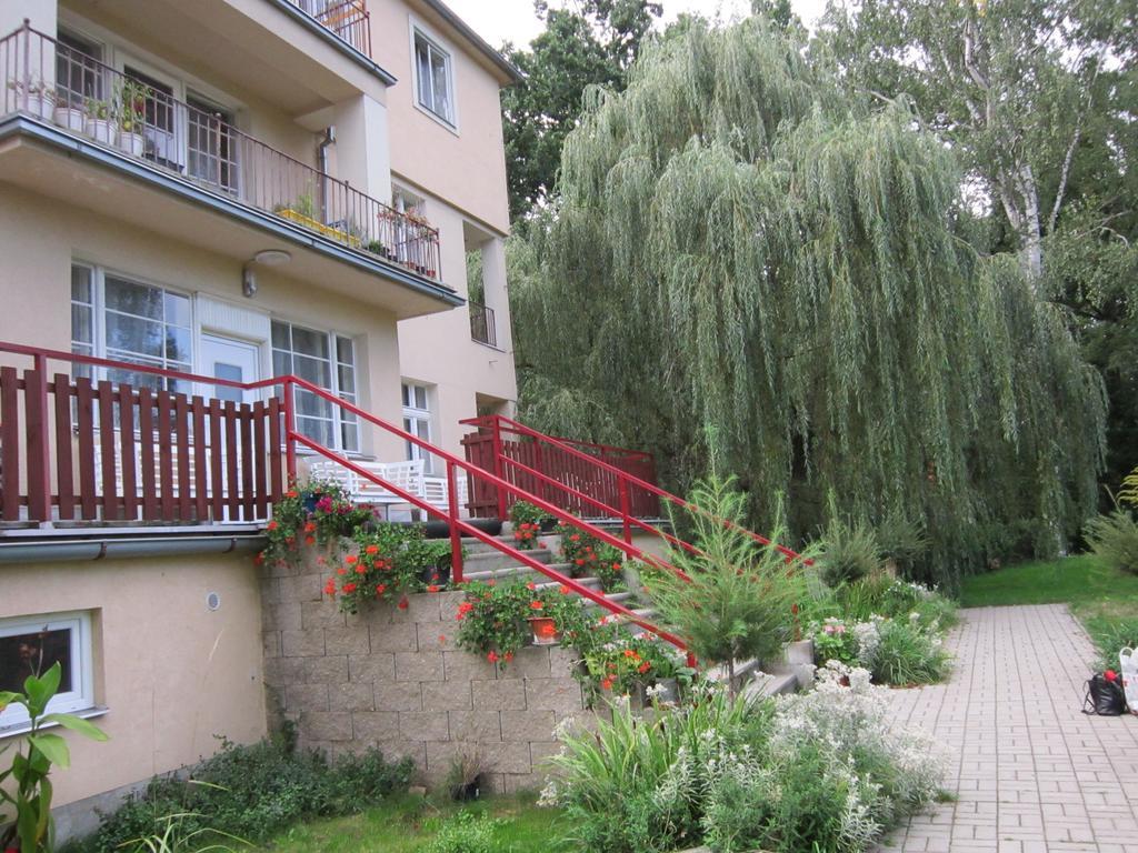 Penzion Uran Stráž pod Ralskem Exterior foto
